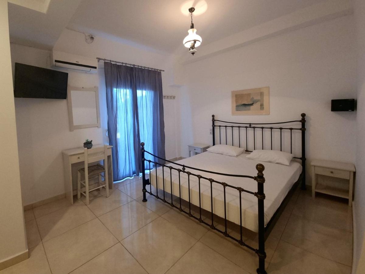 Pantheon Hotel Patitiri  Ngoại thất bức ảnh